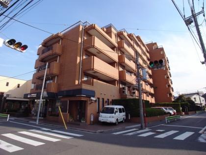 ロイヤルハイツ南六郷の外観