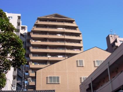 コスモ本駒込ロイヤルステージの外観