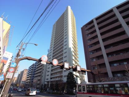 グリーンプリズムタワー　タワー棟の外観