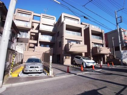 ライオンズコート山王の外観