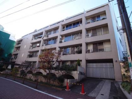 山王パレスの外観