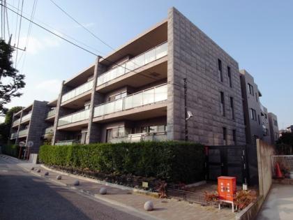 アデニウム大森山王の外観