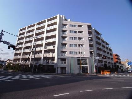 ライオンズ石神井サウスマークスの外観