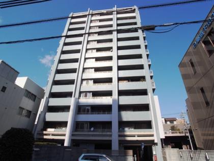 クレッセントしながわ公園ビュータワーの外観