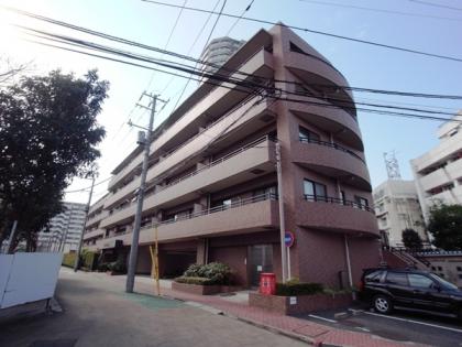 ラビ目黒の外観