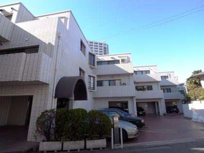 秀和御殿山レジデンスの外観