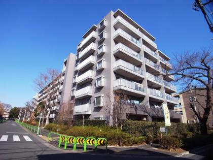 ウェリス光が丘公園パークハウスの外観