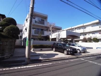 ライオンズマンション南大泉の外観