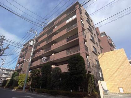 オーベル氷川台の外観