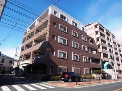 サニーコート氷川台の外観