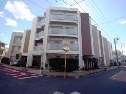 ダイナシティ平和台の外観