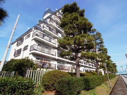 秀和深川森下町レジデンスの外観