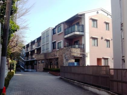 池田山第一マンションズの外観