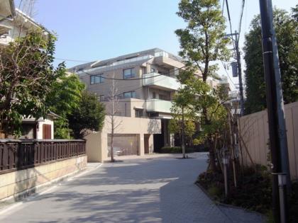 目黒花房山プレイスの外観