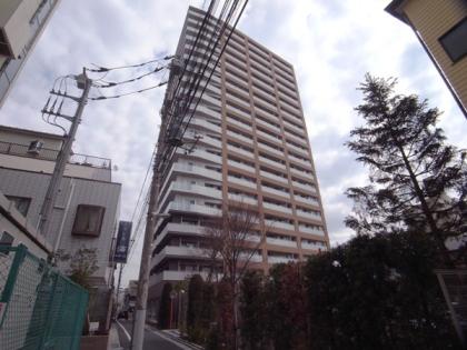 プラウドタワー亀戸の外観