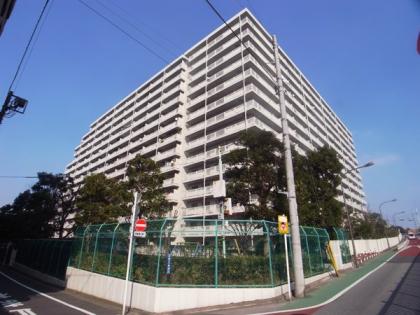 イトーピア東大島マンションの外観