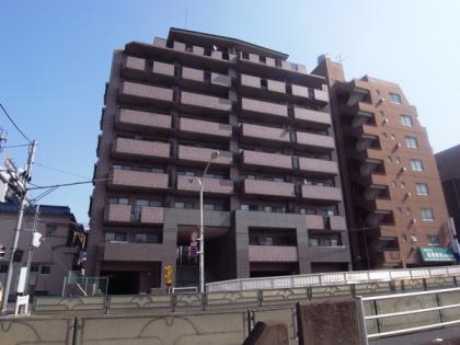 クレッセント大島の外観