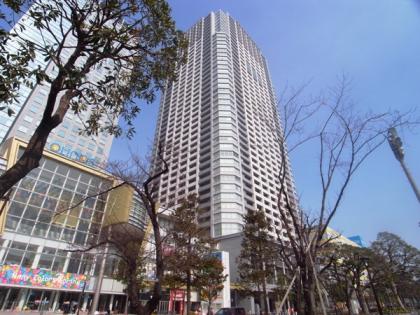 ブリリアタワー東京の外観