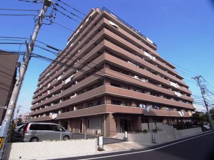 コスモ葛西臨海公園ロイヤルコートの外観