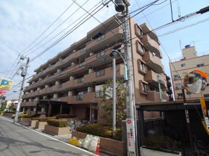 朝日クレスパリオ護国寺の外観