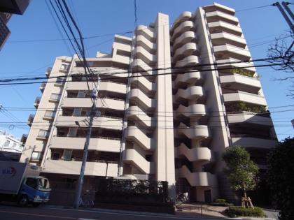 コスモ東日暮里ガーデンフォートの外観