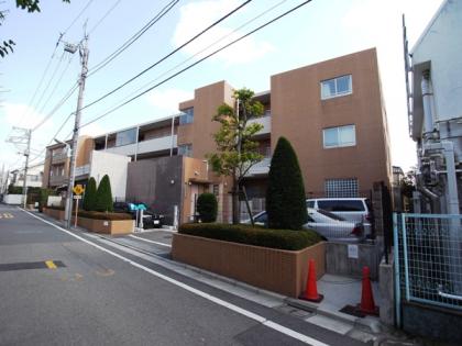 ヒルズ千早町の外観