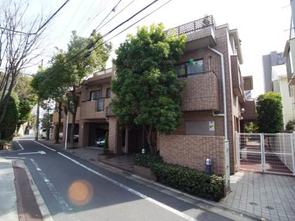 朝日ラパリオ目白の外観