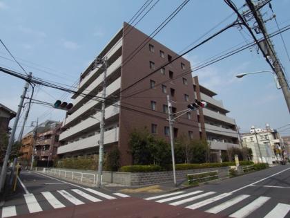 シュロス上板橋ラフィニアの外観