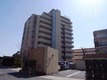 コスモプレイス町屋の外観