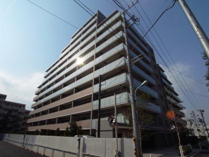 プラウド志村城山の外観