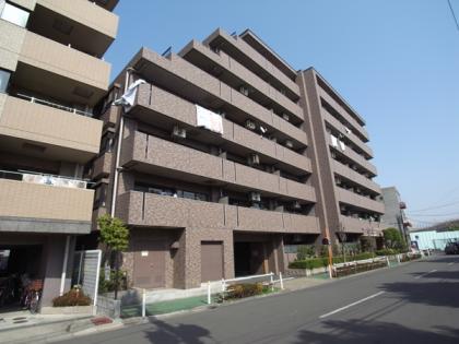 ライオンズガーデン浮間公園の外観