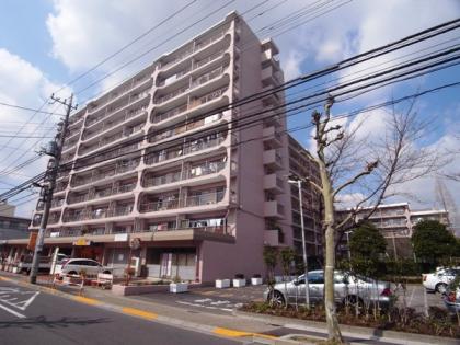 日商岩井綾瀬マンションの外観