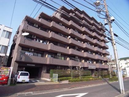 レーベンハイム五反野グランステージの外観