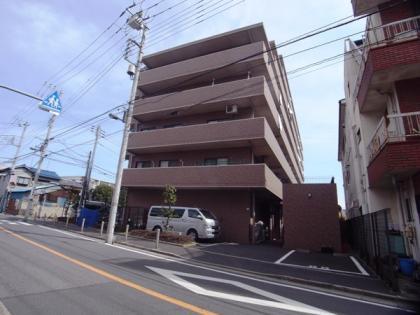 ライオンズガーデン梅島の外観