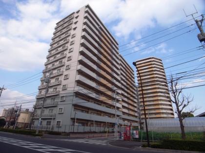 ライオンズタワー竹の塚ガーデンの外観