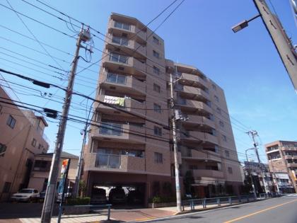 ローヤルシティ梅島の外観