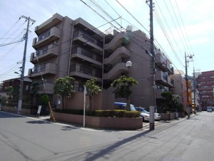 ジャルダン梅島マンションの外観