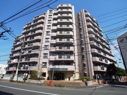 ライオンズプラザ西新井大師の外観