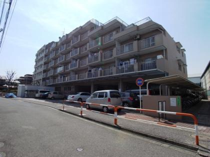 竹の塚ハイツの外観