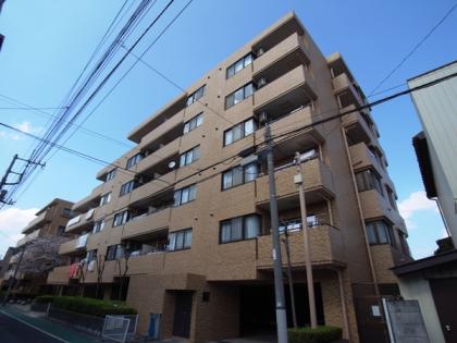 グリーンパーク堀切菖蒲園イーストウィングの外観