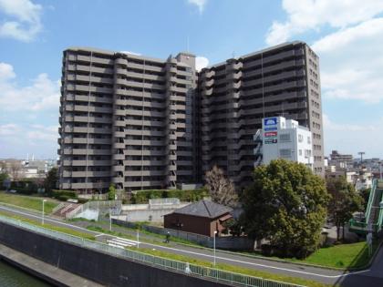 青砥東パークホームズの外観