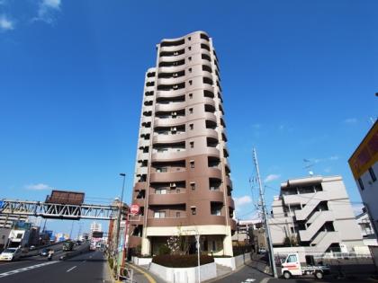 ライオンズシティ四ツ木の外観