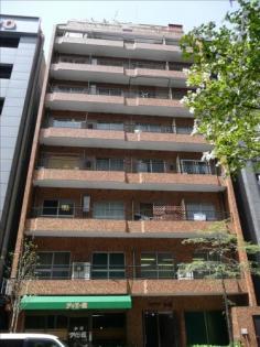 ロジマン芝公園の画像1枚目（外観、エントランス、前面の通り等）