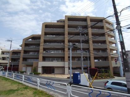 D’クラディア平井の外観