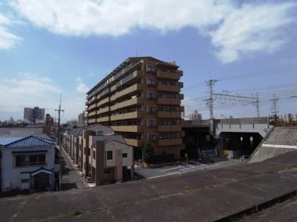 コスモ平井ガーデンフォルムの外観