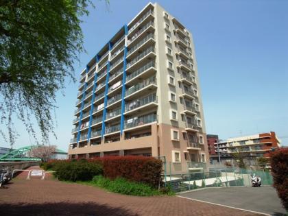 ライオンズマンション浮間公園アクアウインドの外観