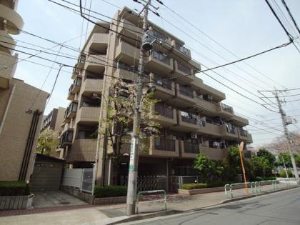 レジェンド浮間公園の外観