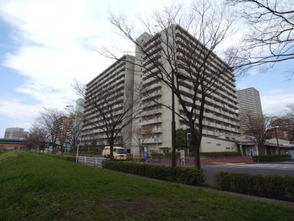 小松川パークマンションの外観