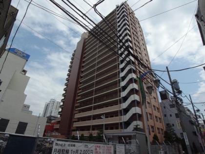 パークタワー東京クラルテステーションフロントの外観