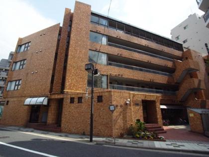 メゾン一里塚の外観